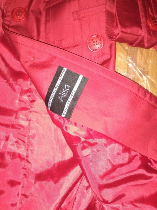 Продам плащ  ,курточки48 р