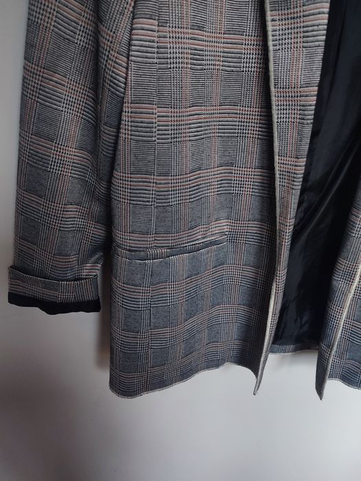 Szara marynarka w kratkę Reserved