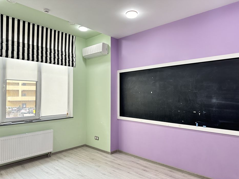 Дмитрівська 75, нежитлове приміщення під будь який вид діяльності