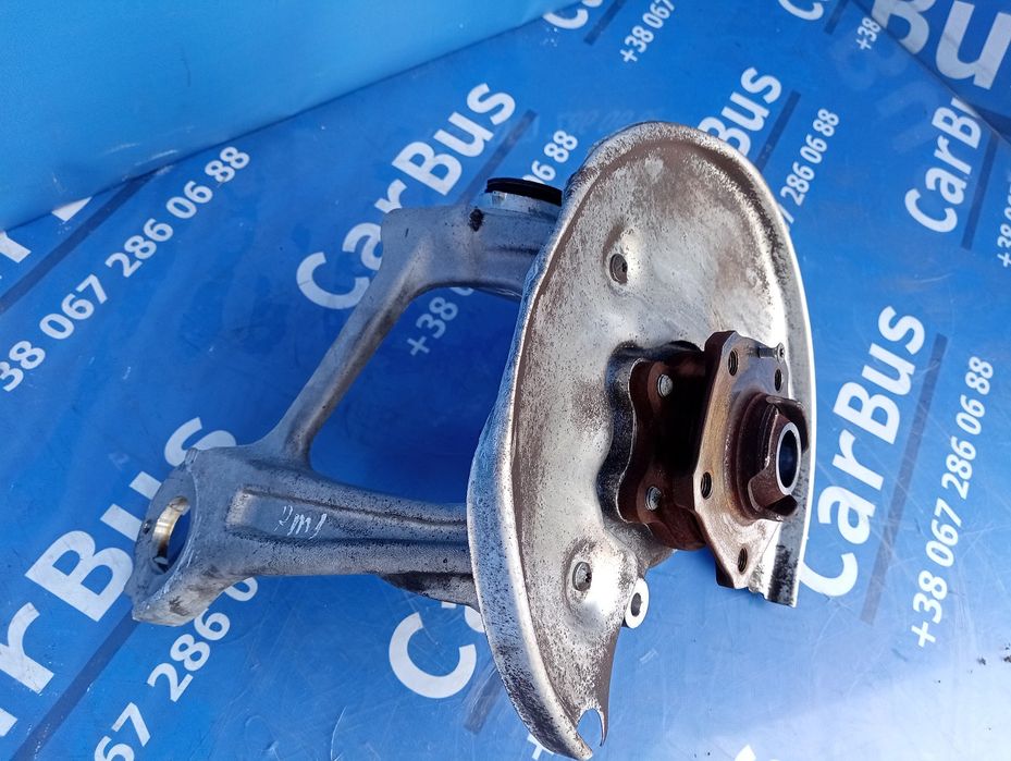 Ступиця кулак цапфа задня права Porsche Macan 95B 2.0 Порш Макан