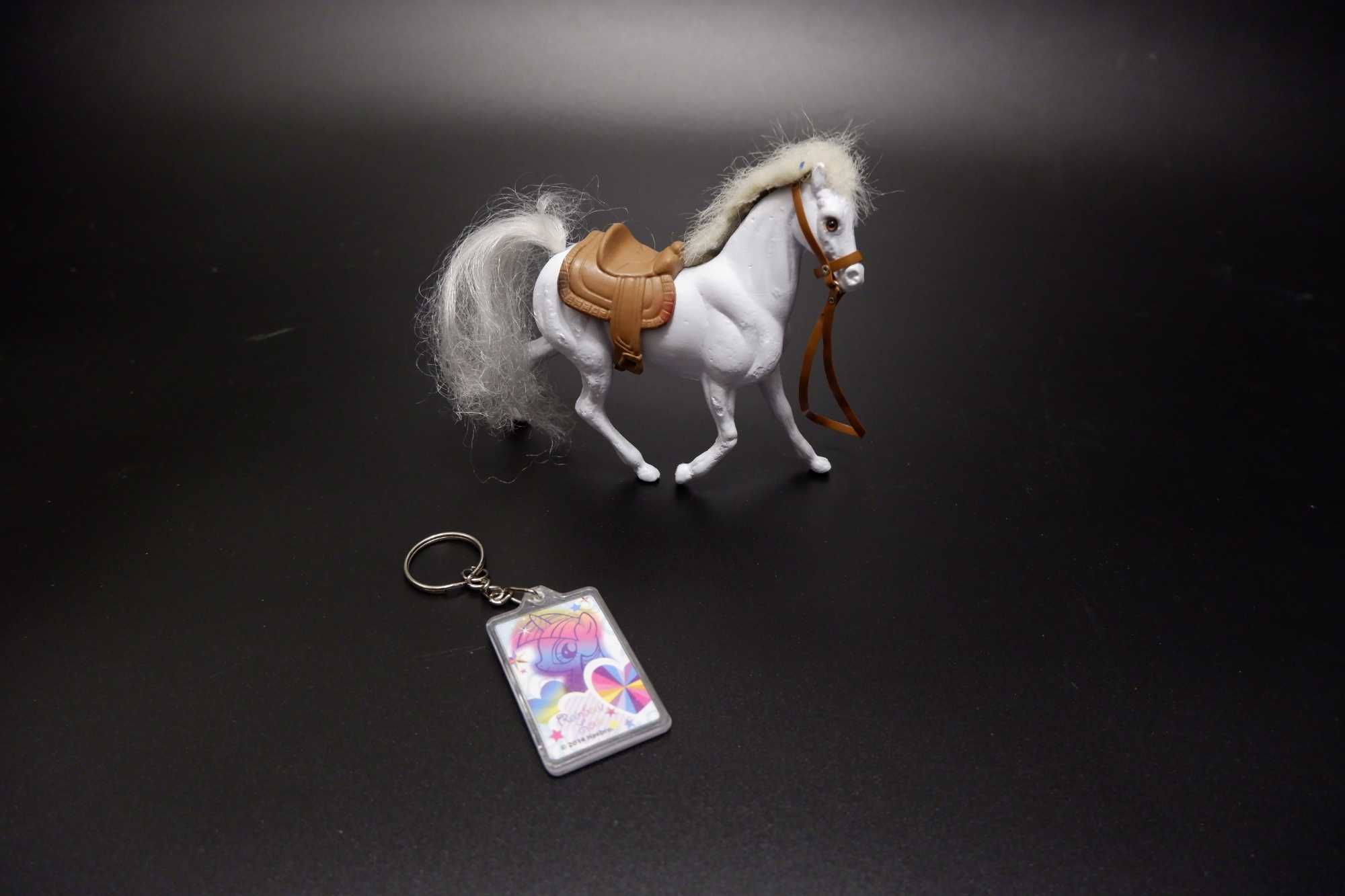 Лошадь лошадка игрушка для девочки брелок пони Rainbow Hasbro барби