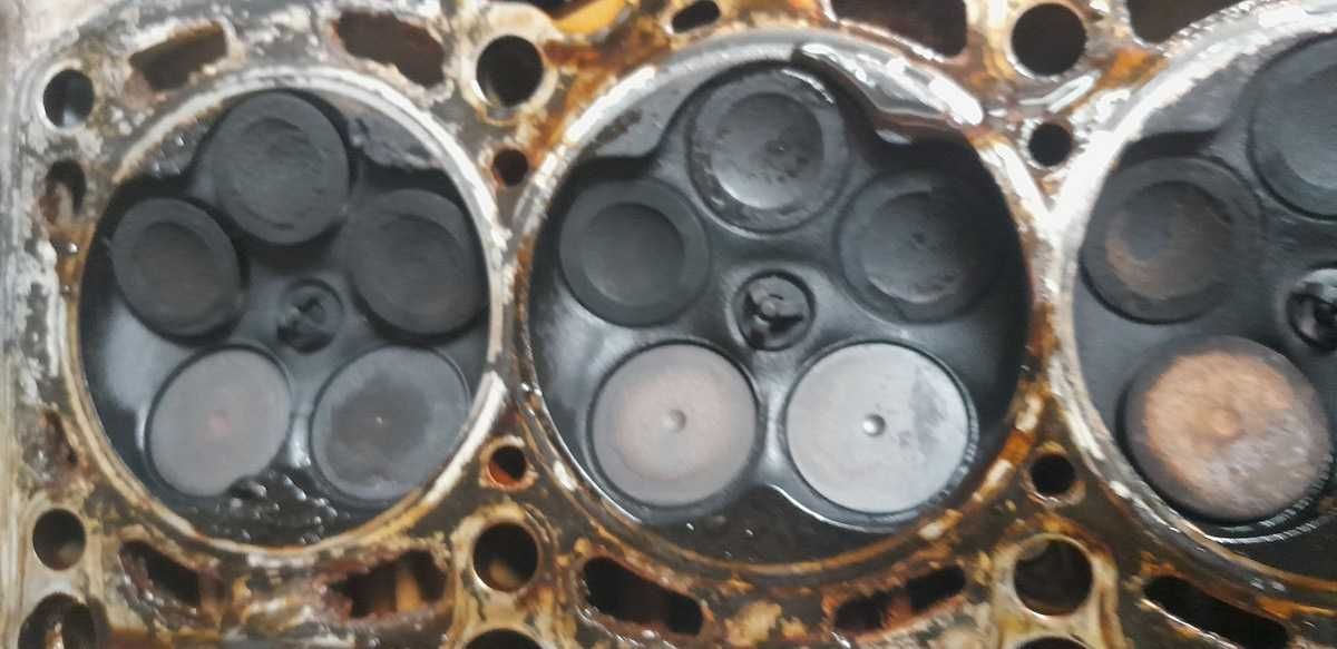 Głowica komplet wałki 1.8 Turbo Vw Passat B5 FL LIFT AWT 06A'103373P