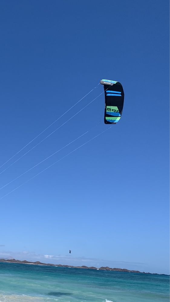 Kitesurfing kite latawiec slingshot rpm 12