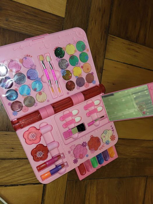 Набір косметики для дівчинки від 3 років