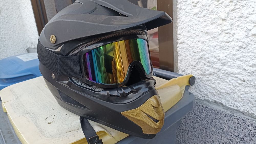Capacete BTT downhill