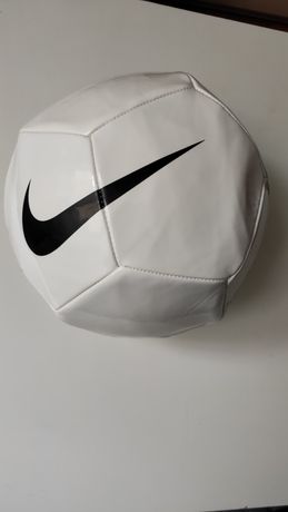Nowa piłka Nike Pitchteam  rozmiar 5 biala