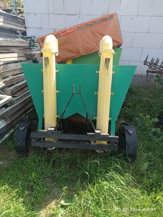 Картоплесаджалка,картоплекопалка,навісне знаряддя до трактора