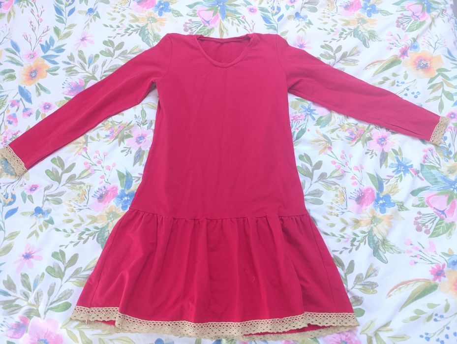 Sukienka czerwona S 36 dresowa elastyczna święta