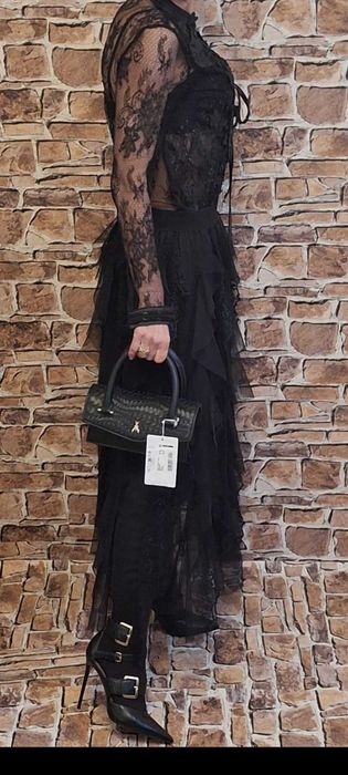 Wyjątkowo elegancki komplet na specjalne okazje w kolorze czarnym