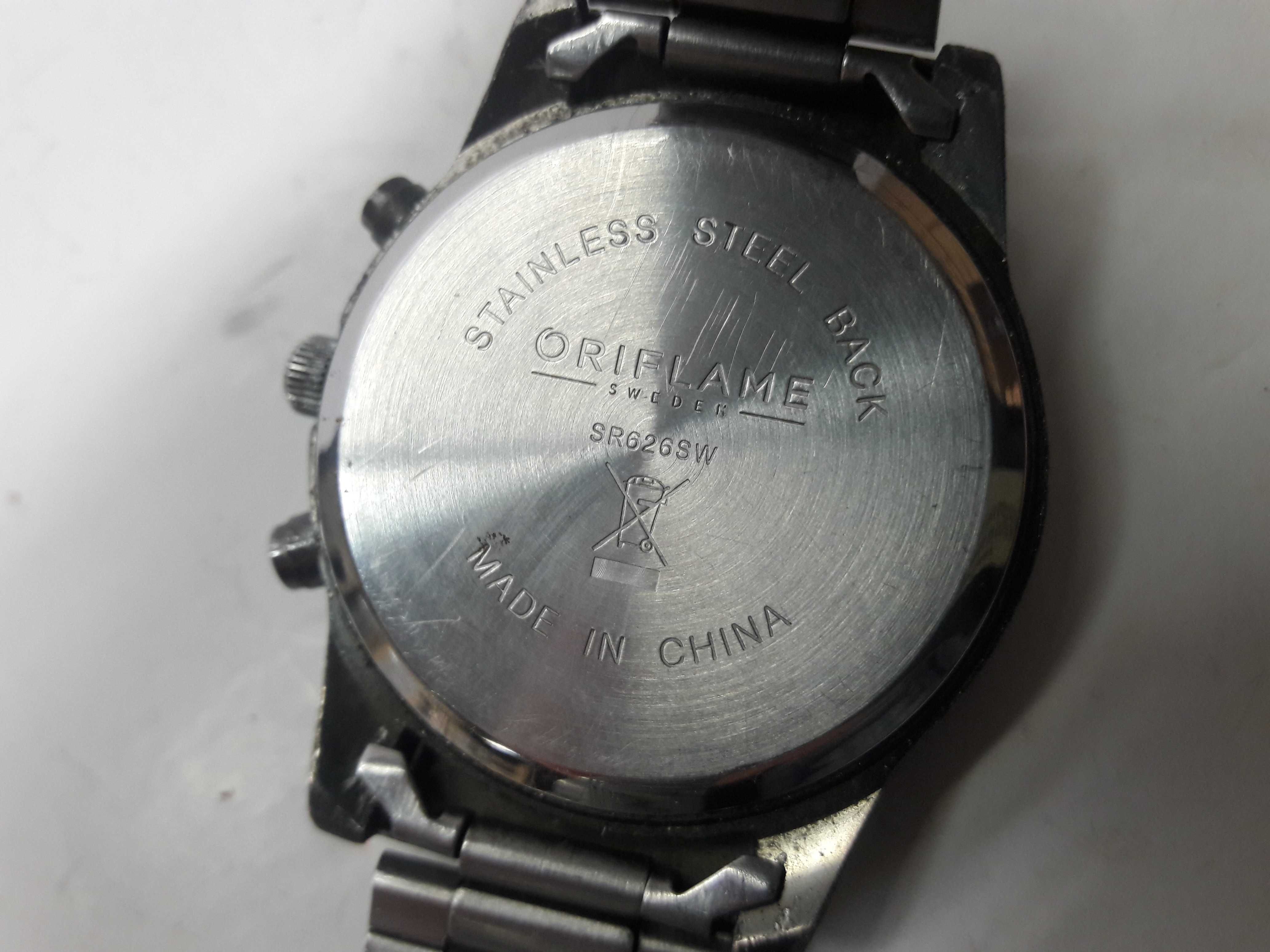 Zegarek kwarcowy SR626SW  srebrny kolor