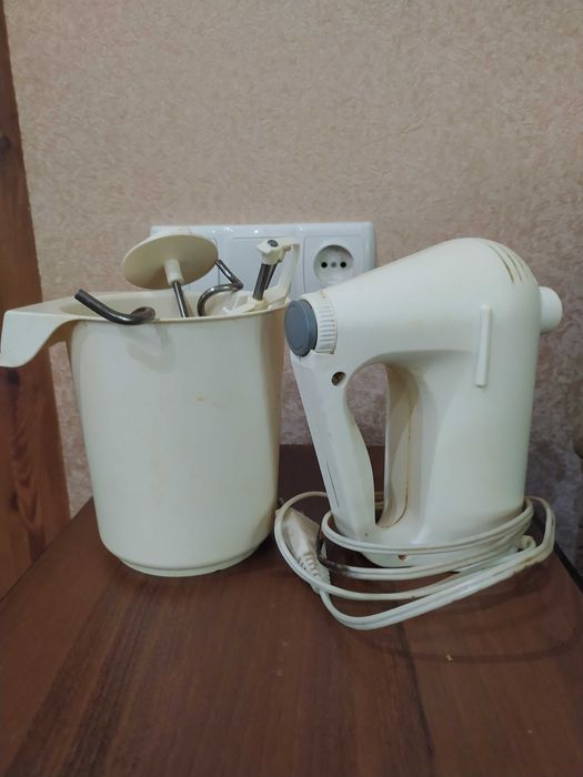 Продам Миксер Deloni DN-304 и миксер обычный