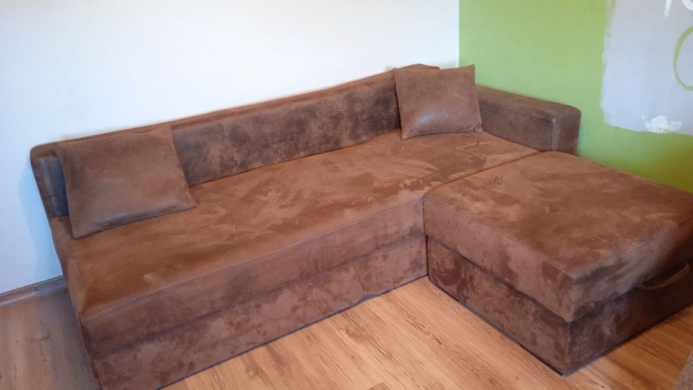 Sofa z pufą / kanapa/ łóżko
