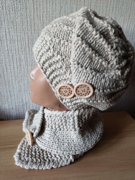 Комплект берет та шарфик ручної роботи