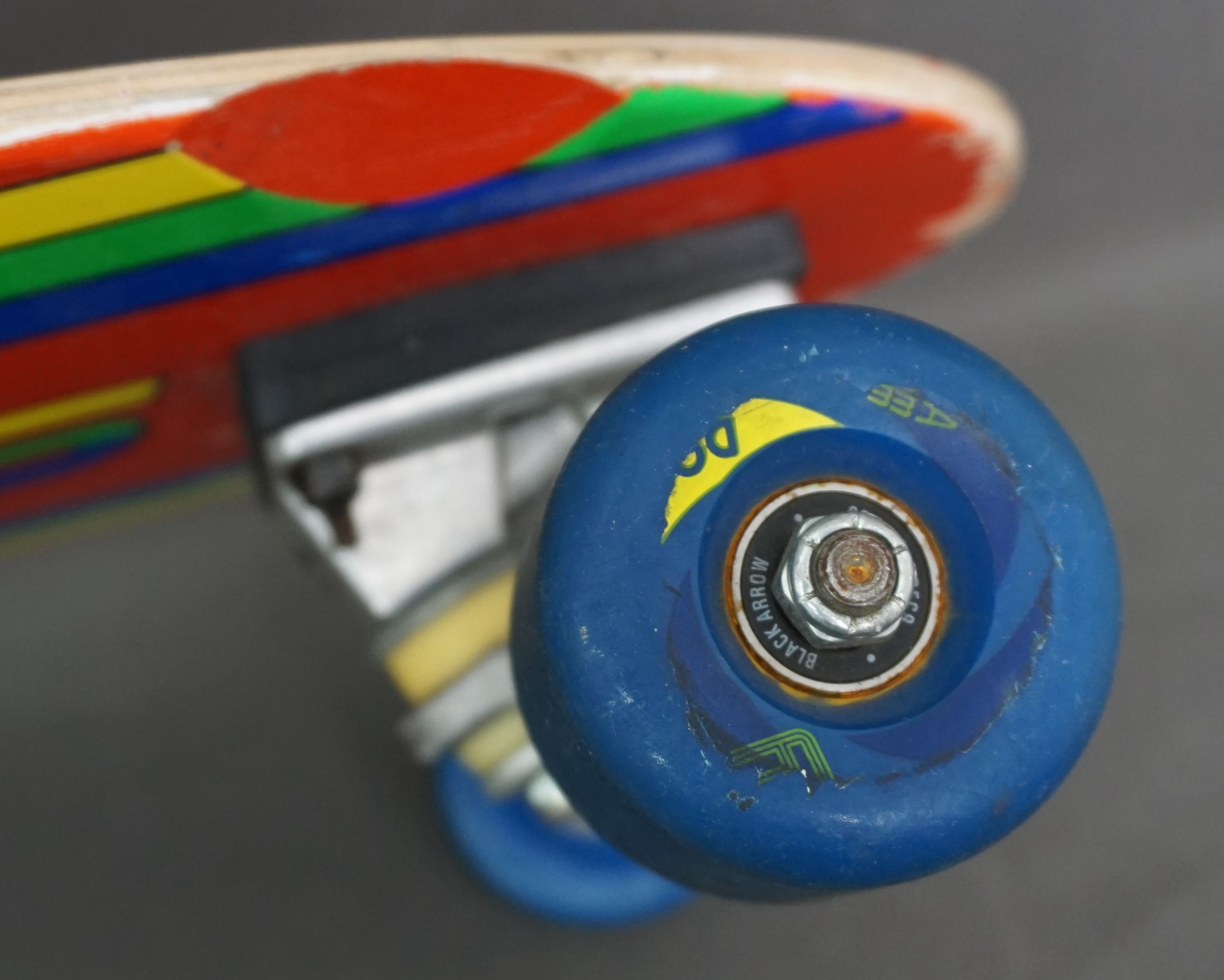 Longboard Flying Wheels świetny sprzęt retro vibes