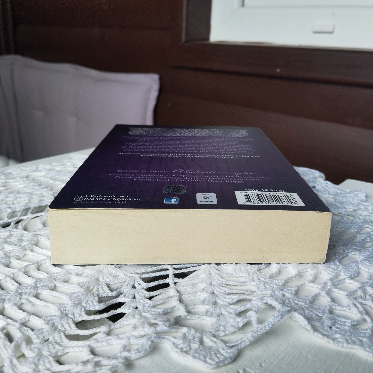 Pocałunek cienia Akademia Wampirów Richelle Mead