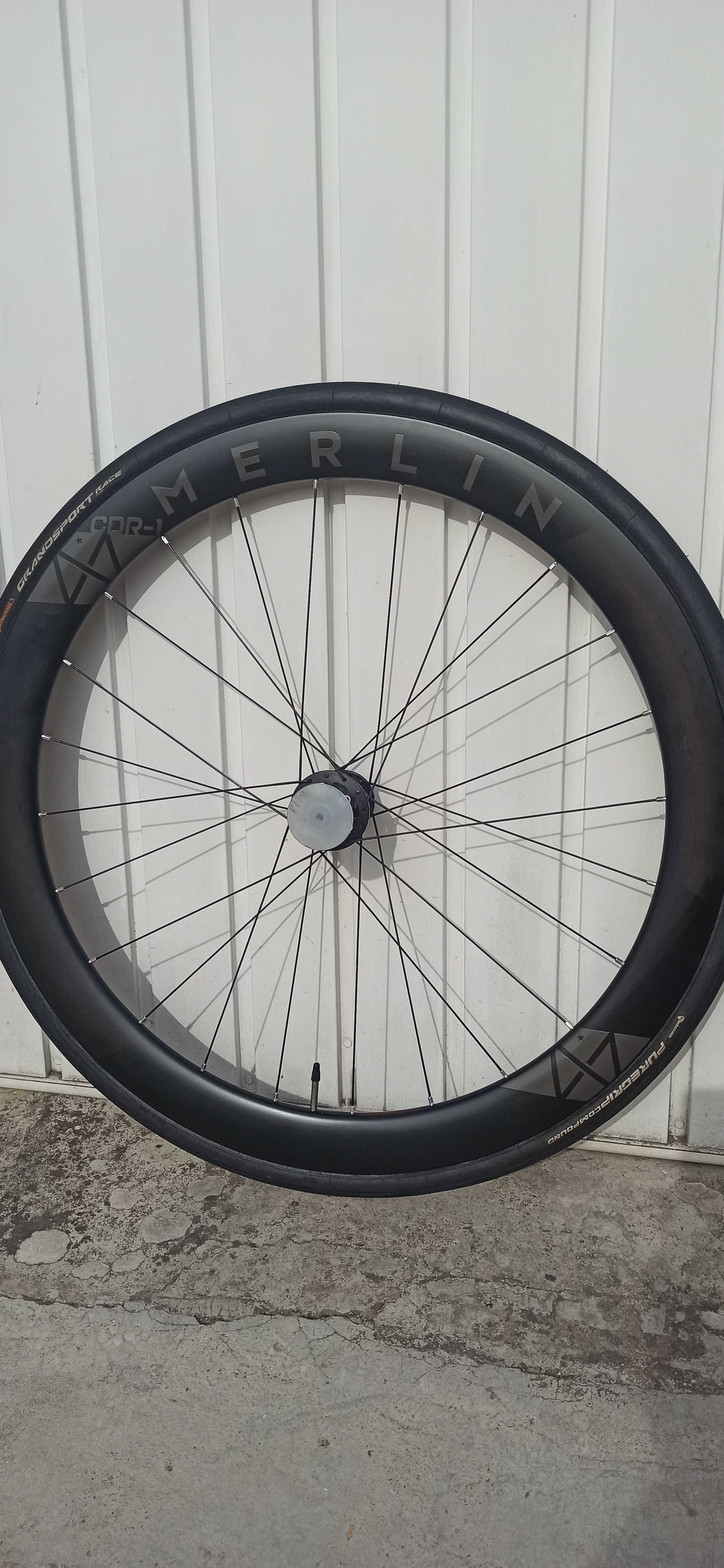 Rodas de carbono bicicleta estrada.