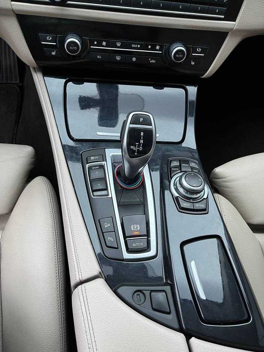 BMW F10 2012 года 525D Twin Power Turbo XDrive