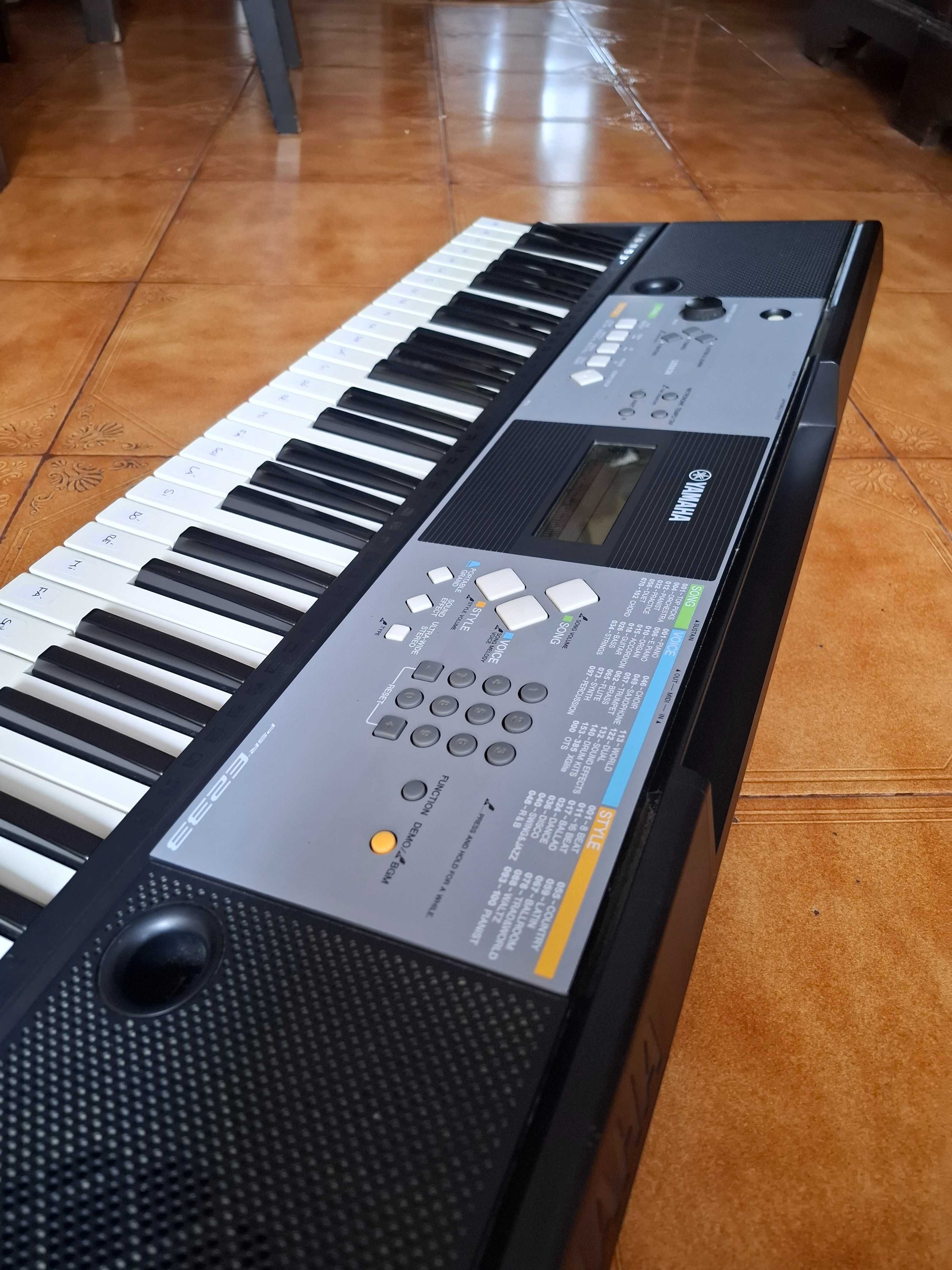 Teclado Yamaha em muito bom estado