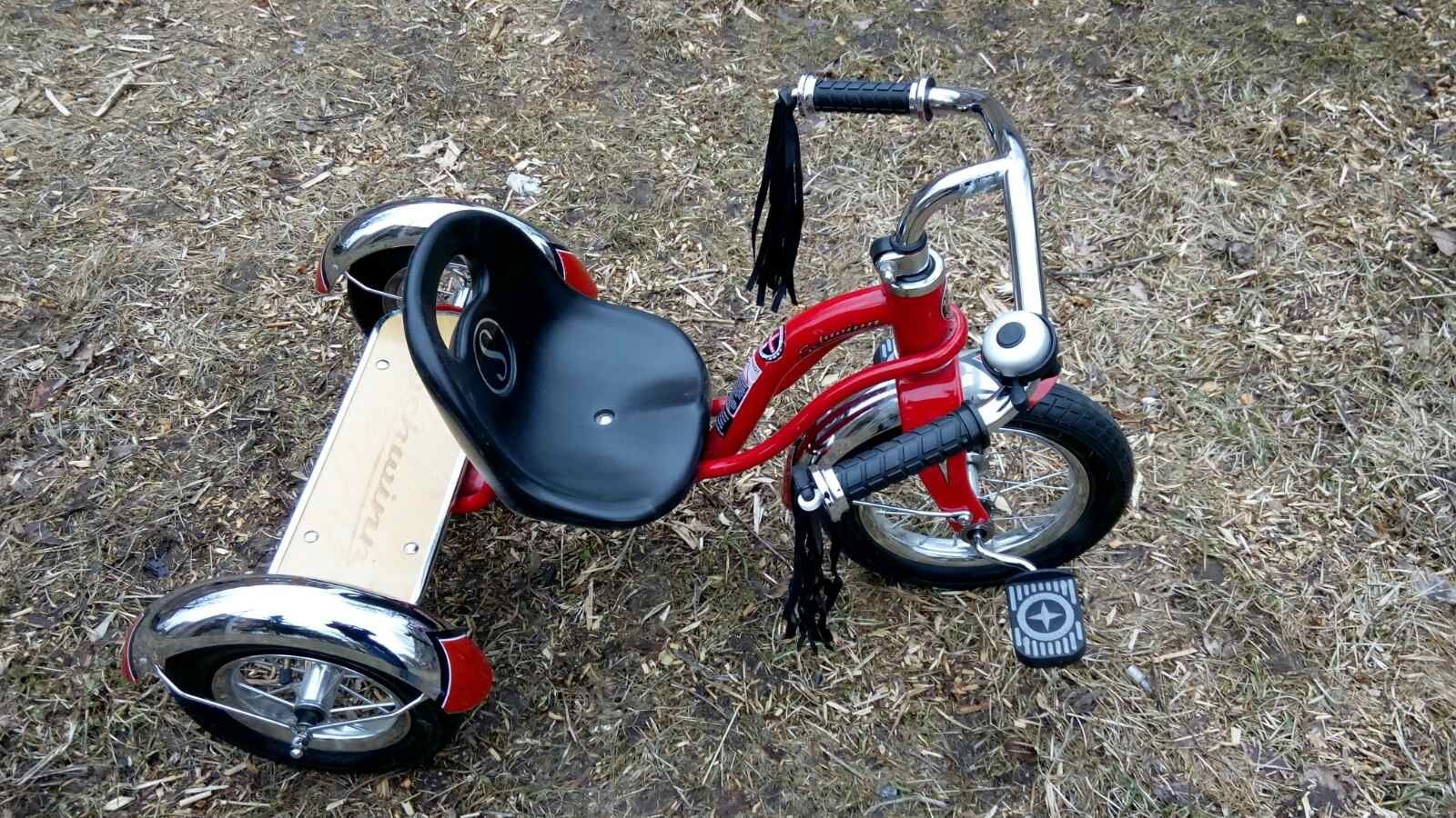 Триколісний велосипед Schwinn