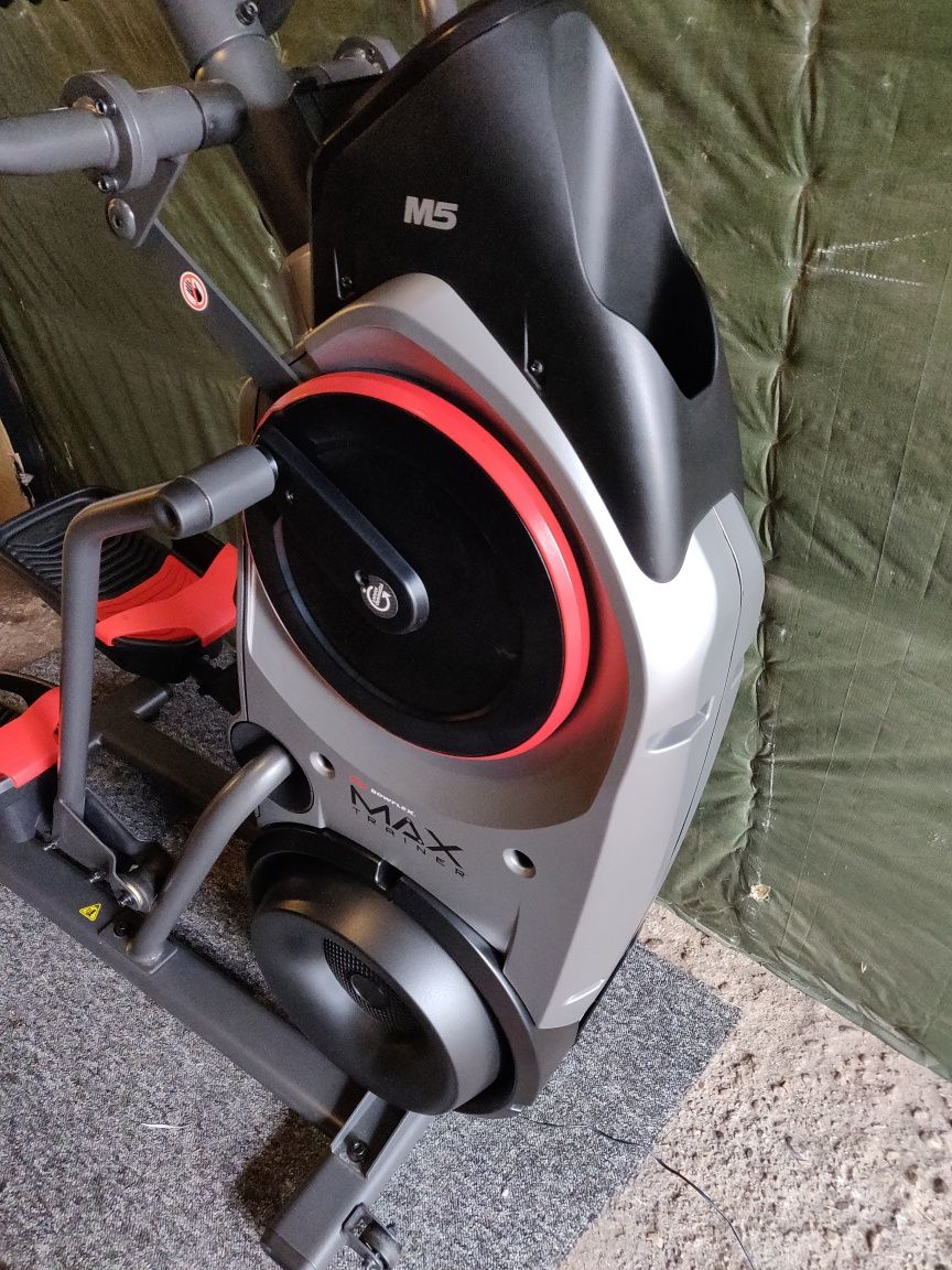 Stepper eliptyk Bowflex Max Trainer M5