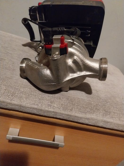 Pompa obiegową  Grundfos magna 3