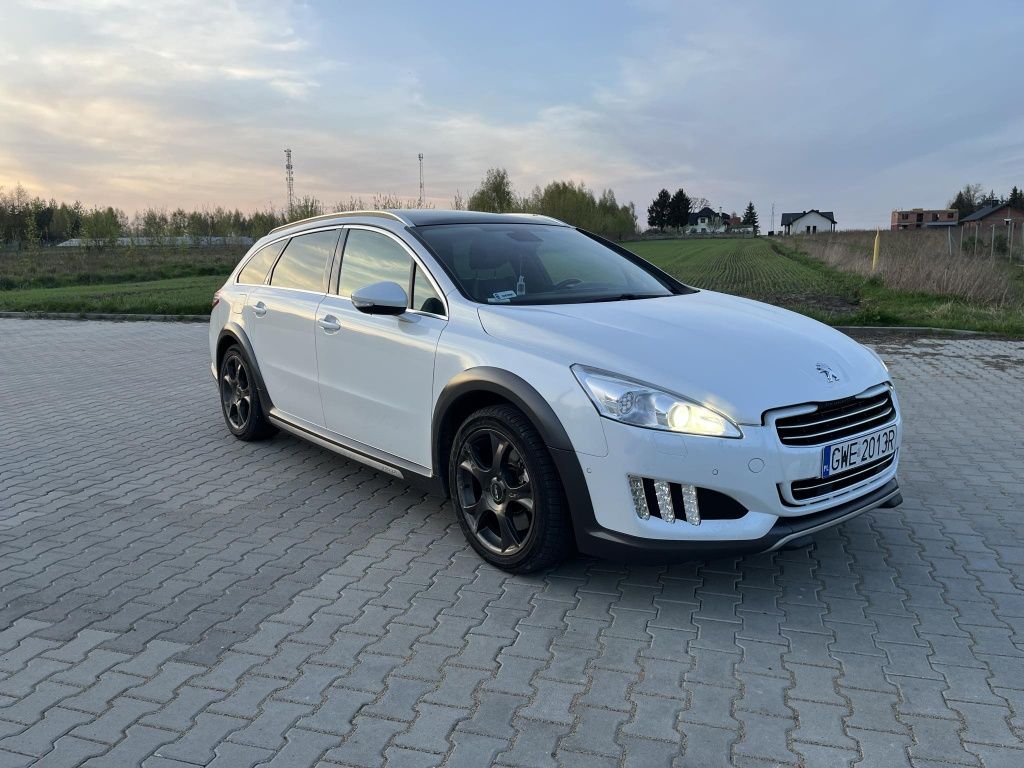 Peugeot 508 RXH hybryda