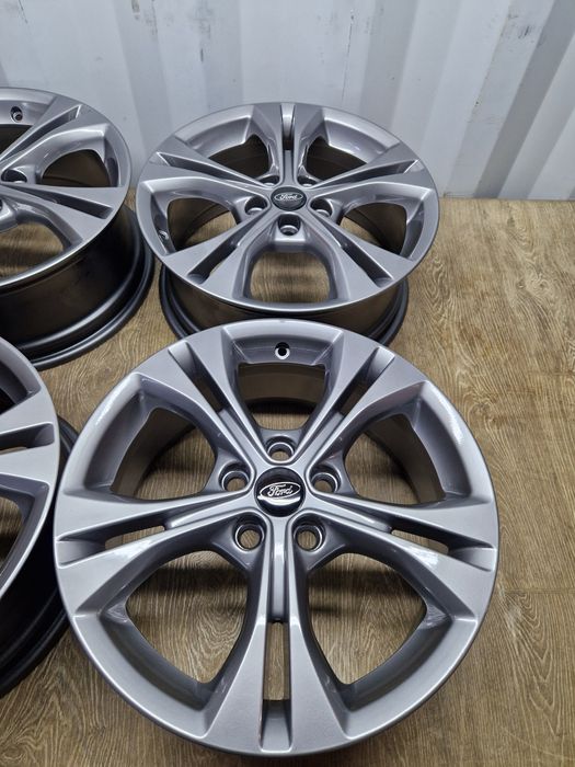 Felgi 17 ford Focus mondeo c max s max puma 5x108 7j et50 os 63.4
