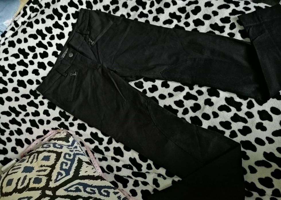 NEW YORKER _ spodnie zwężane rurki cygaretki skinny z wstawką zamszową