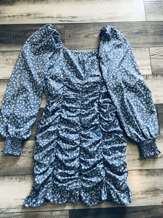 Платье нарядное выпускное SHEIN