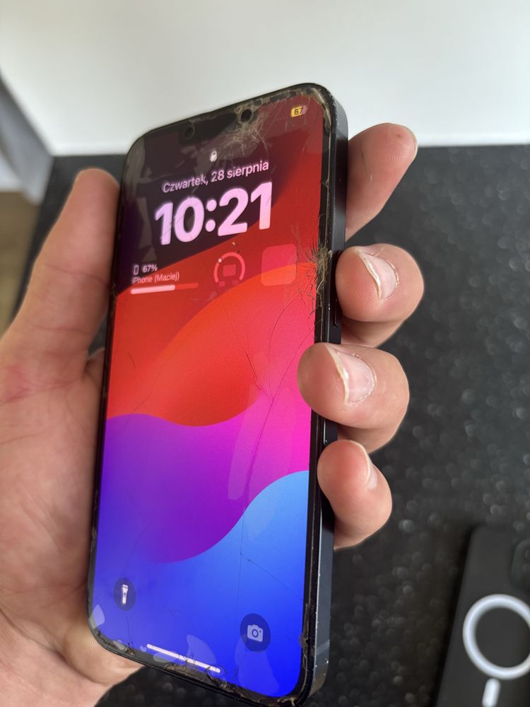 Iphone 13 czarny 64gb
