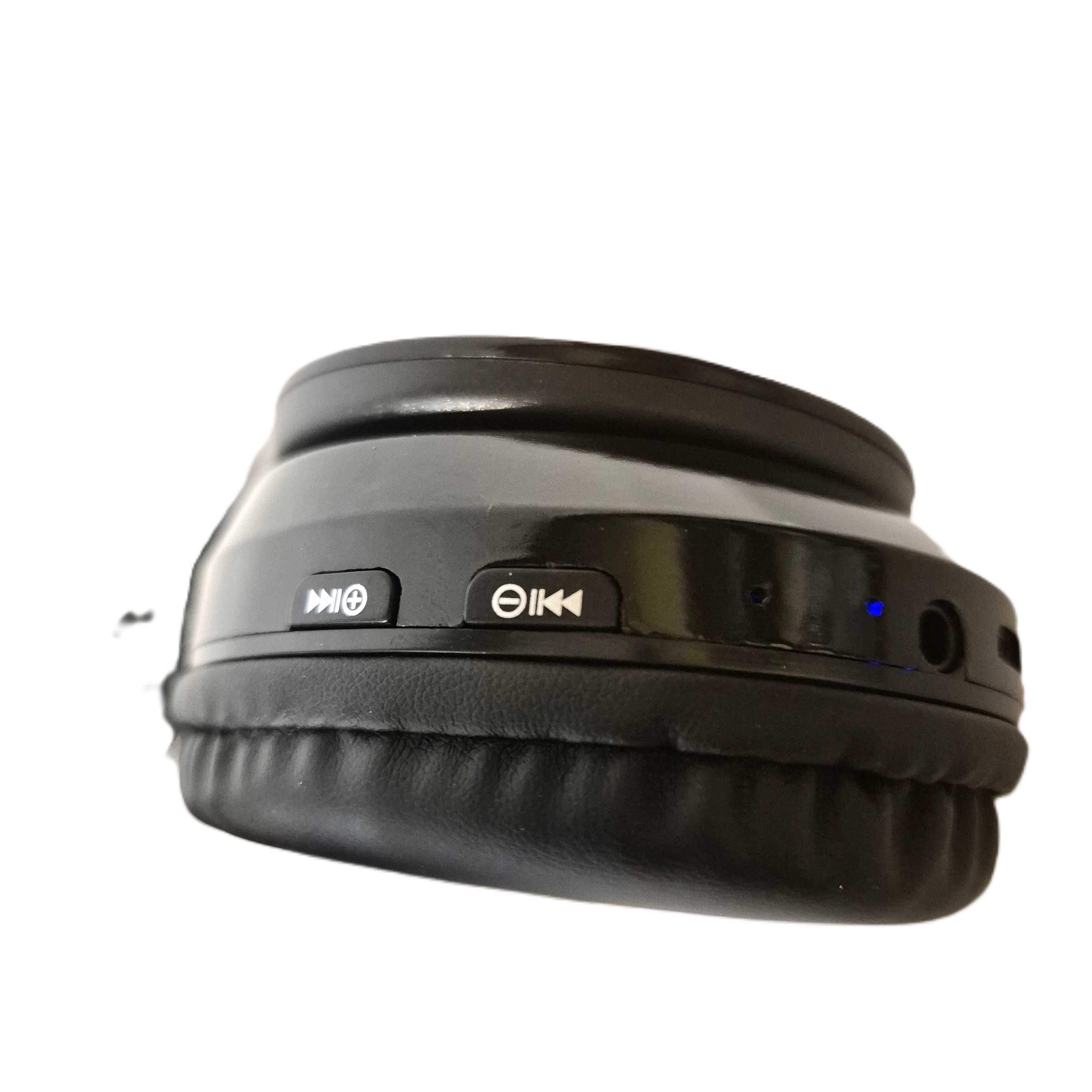 Słuchawki B39 - LED bezprzewodowe bluetooth czarne