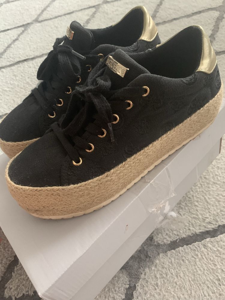 Czarne trampki guess r. 38 / 39
