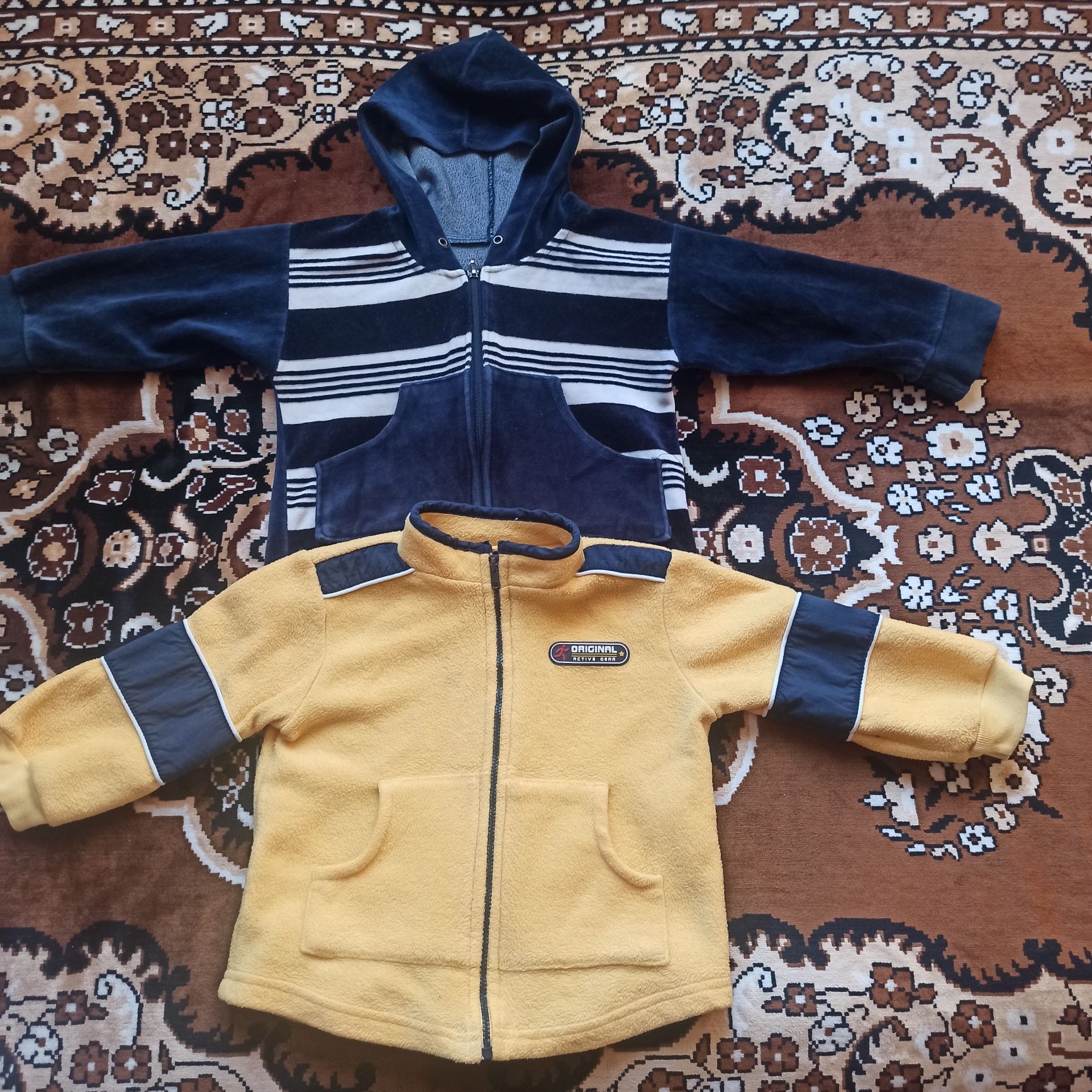 Bluzy chłopięce 6 sztuk w  rozmiarach 86-92