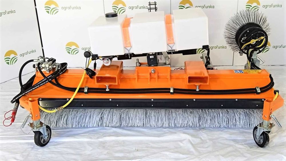 -Zamiatarka drogowa 2,3m Talex,pojemnik na wodę,szczotka boczna