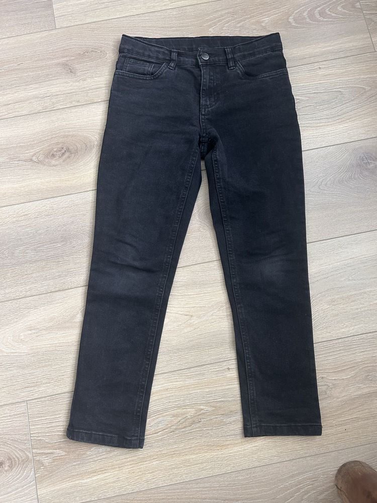Czarne spodnie  jeans chłopiec 146