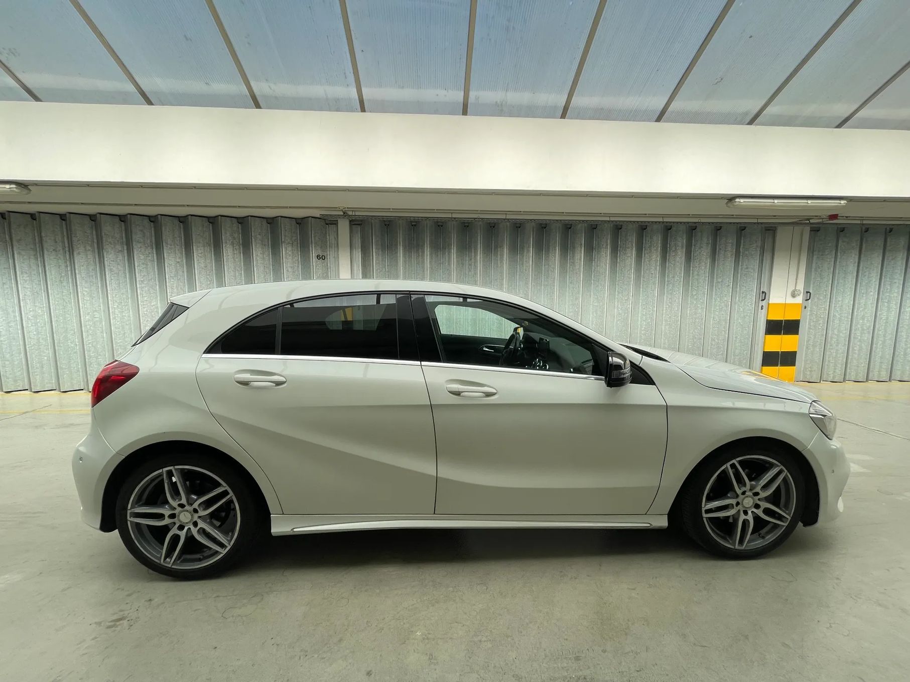 Mercedes-Benz A 180 d AMG Line