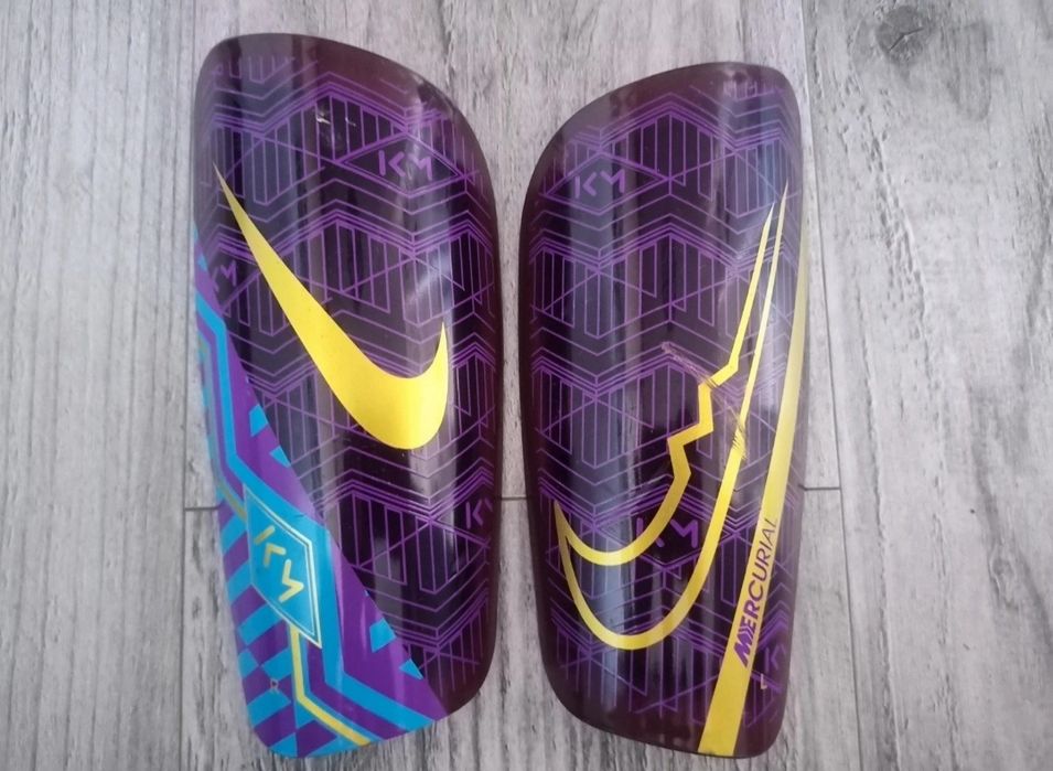 Ochraniacze do piłkii nożnej Nike