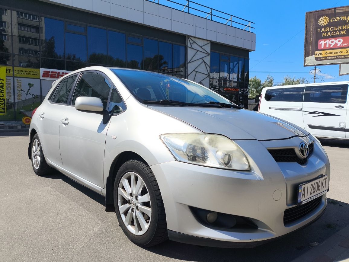 Продам свою Toyota Auris 2007 в отличном состоянии