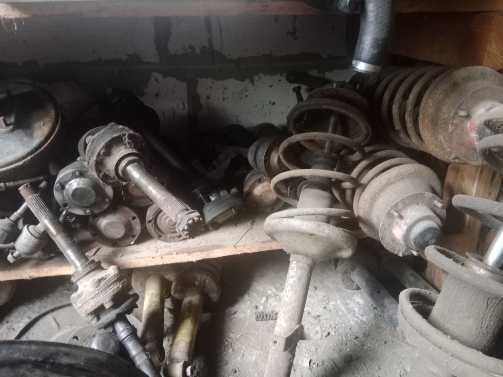 Запчастини bmw e 21 м 10 м 20