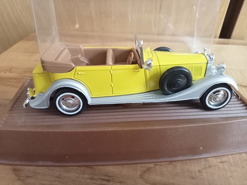 model rolls -royce phanton ll