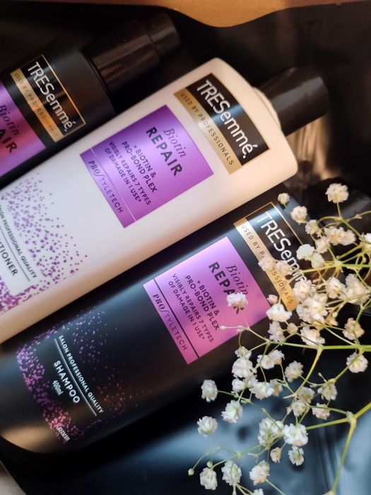 Набір догляду за волоссям від фірми TRESemmè