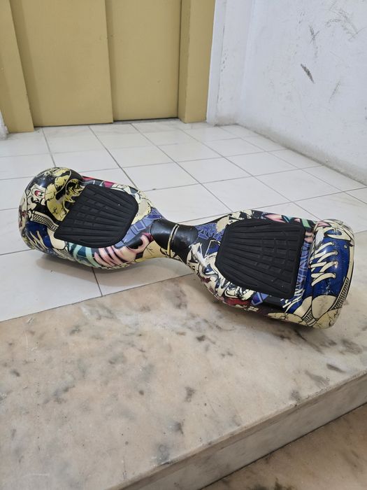 Hoverboard para desocupar, ler anúncio.