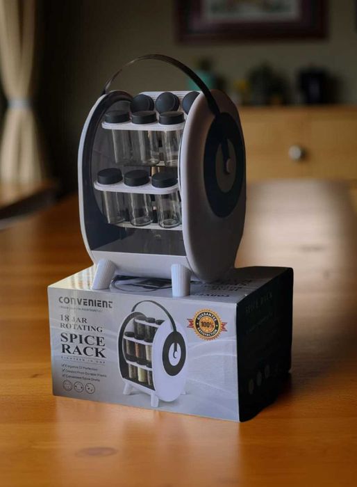 Набір баночок для спецій 18шт білого кольору на підставкі