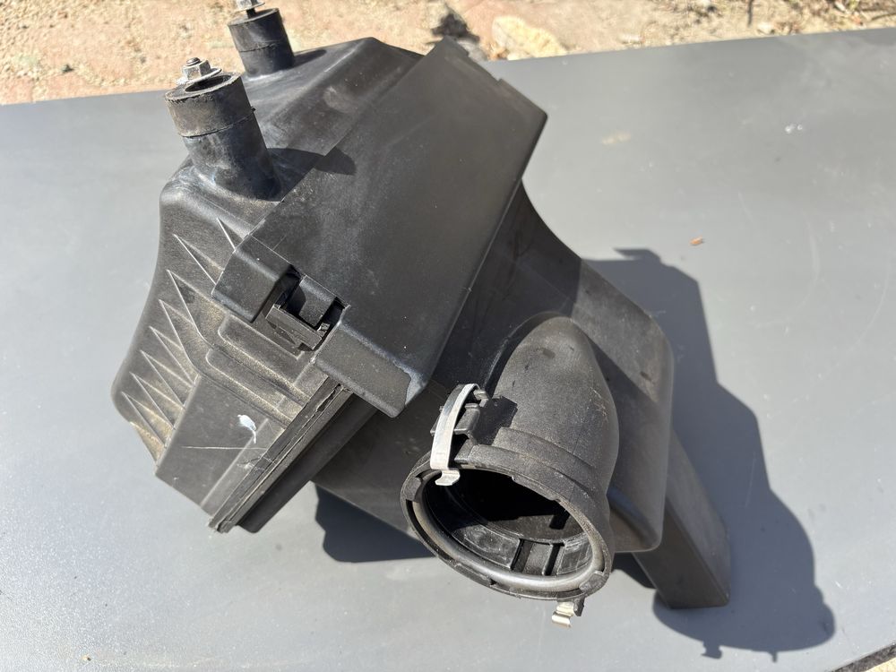 Obudowa filtra powietrza BMW E36 320i M52B20 M50B20 airbox