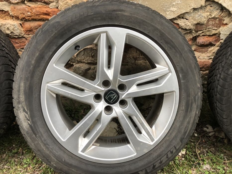 Koła/felgi z oponami oryginalne Range Rover 235/55/19