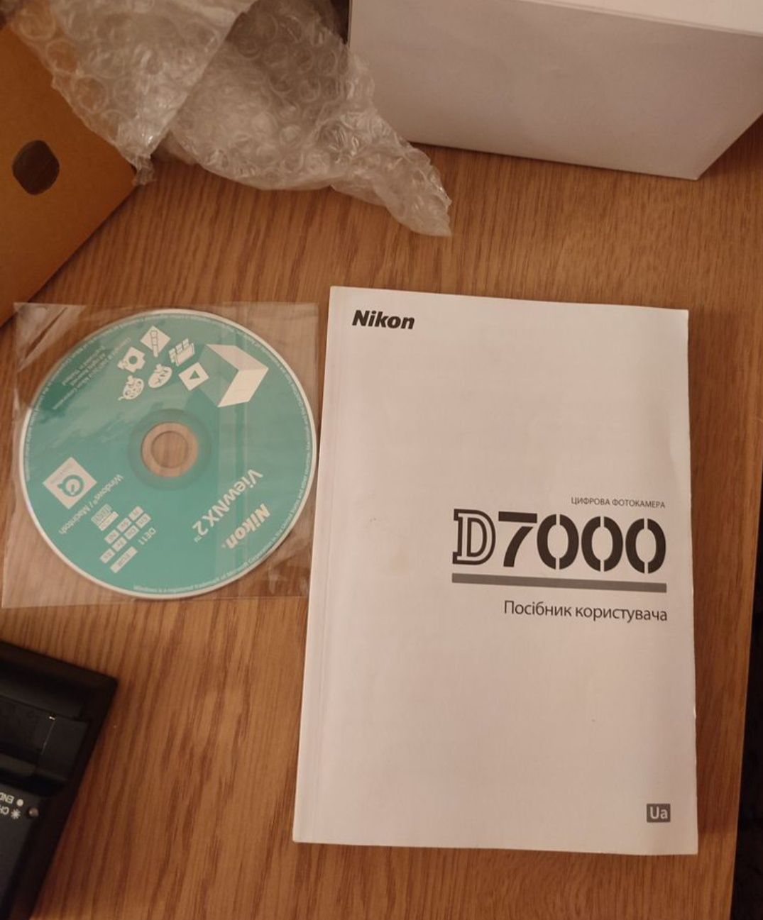 Продам дзеркальний фотоапарат Nicon d7000