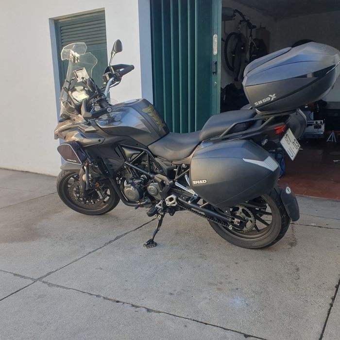 Benelli trk 502 bom estado com extras.