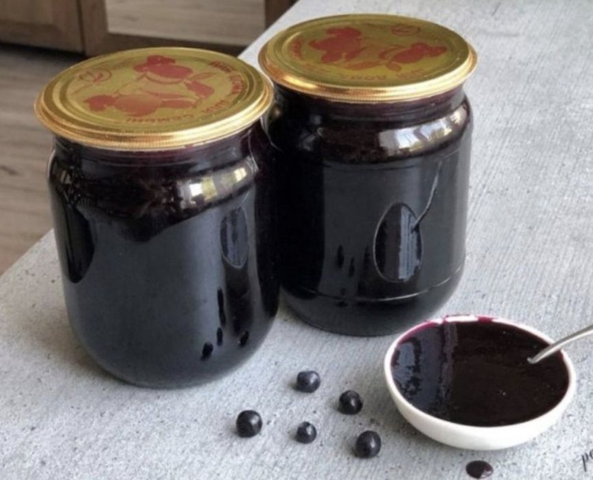 Чорниця у власному соці