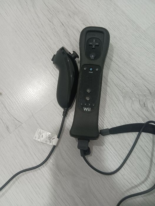 Comandos comando wii plus com analogico novo ainda com etiqueta