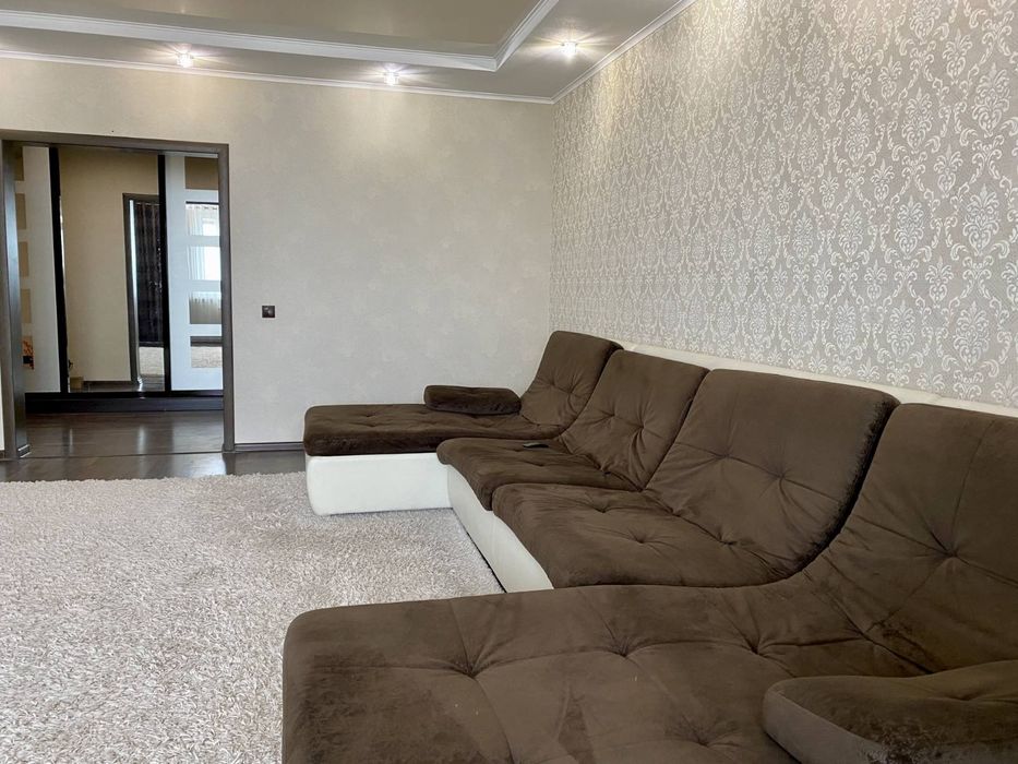 Рів'єра Трьохкімнатна квартира